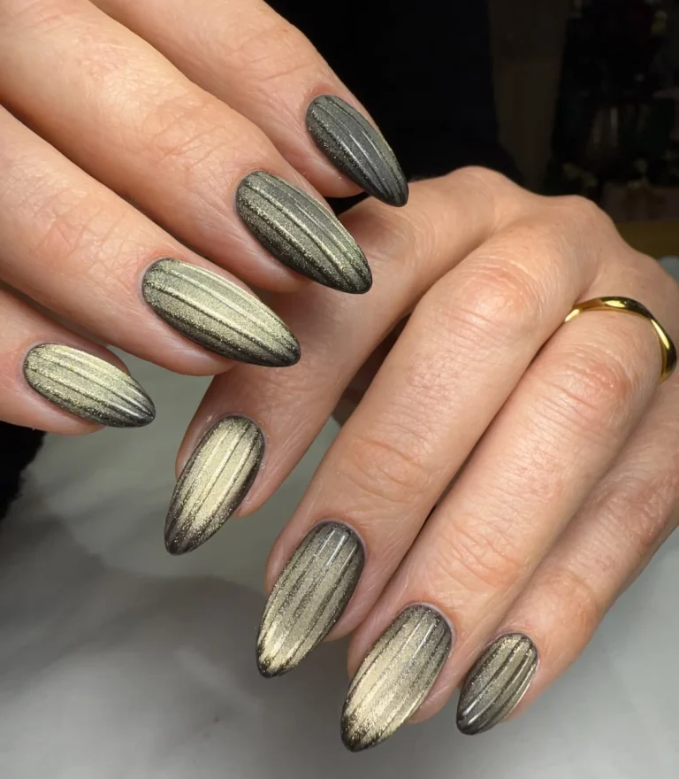 Autumn Nail Color Ideas: 26 Moody and Modern Designs